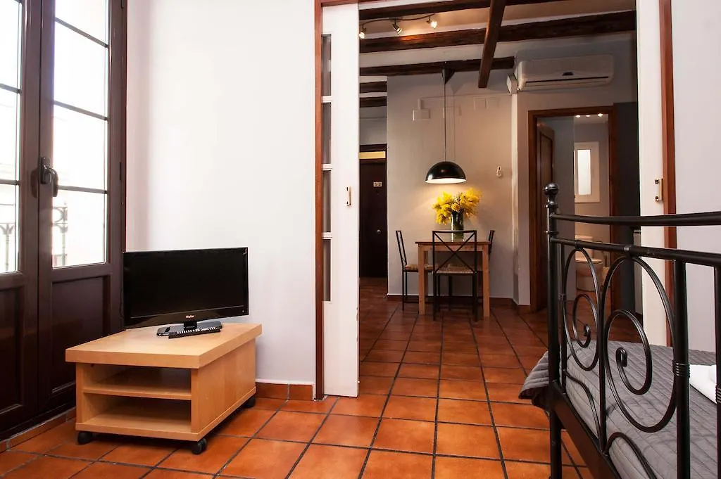 Plaza Real Apartments Барселона Отель