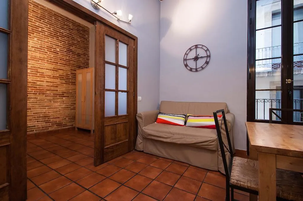 Plaza Real Apartments Барселона Испания
