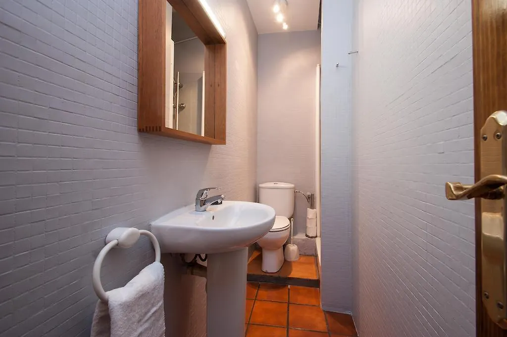 Plaza Real Apartments Барселона Отель