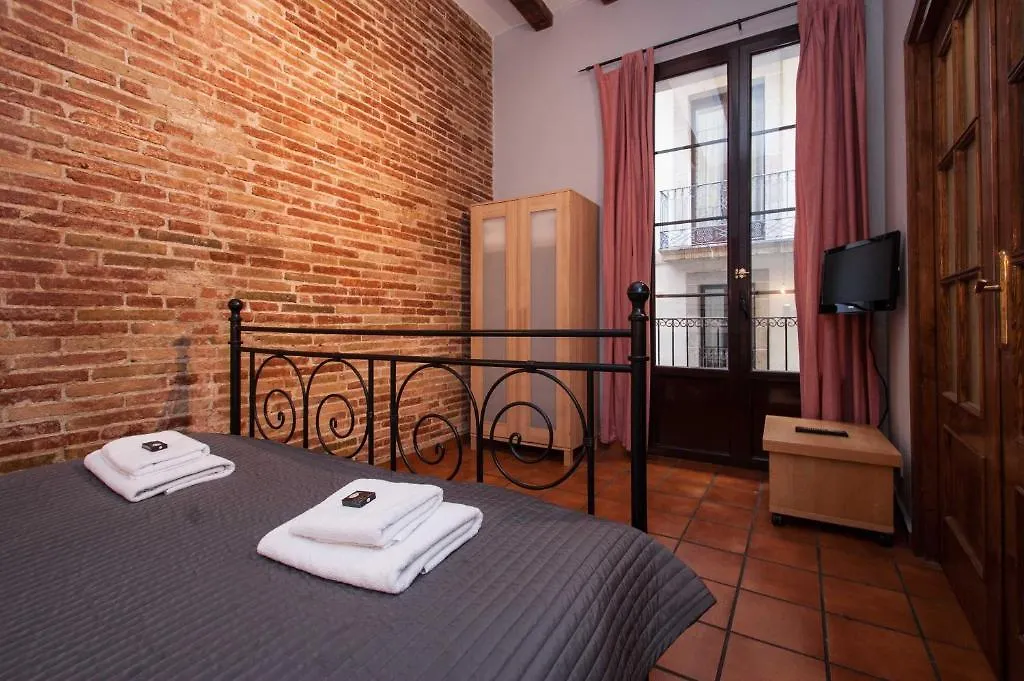 Plaza Real Apartments Барселона